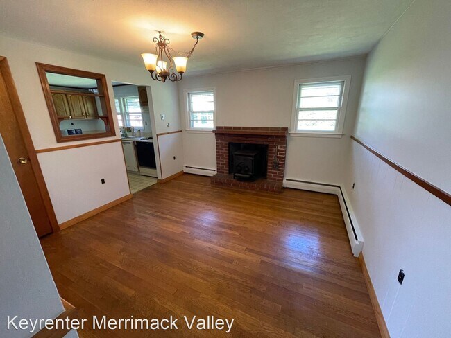 Building Photo - 3 br, 1 bath House - Charming 3 bedroom ho...