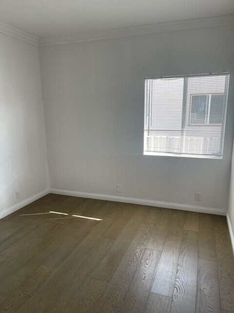 Brand new Hardwood flooring in units! - 5039 E Ocean Blvd