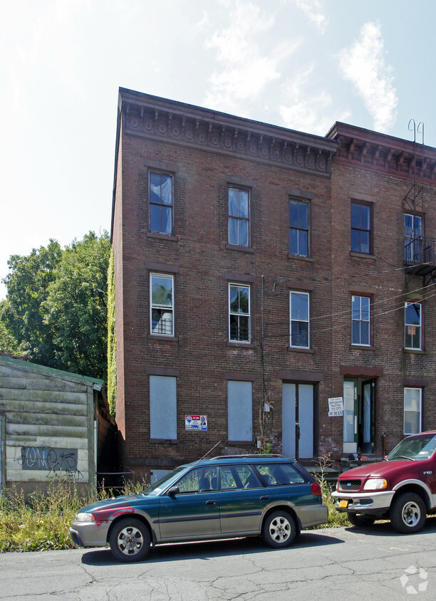 Foto del edificio - 143 Washington St