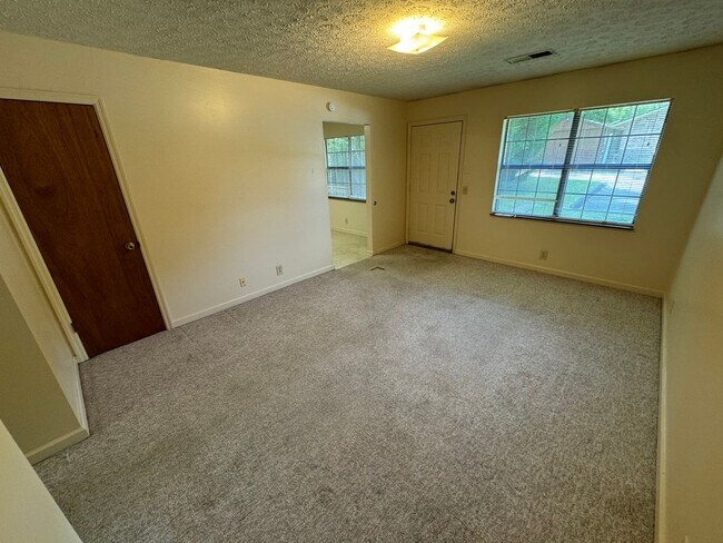 Foto del edificio - 86 N Avery Rd NW