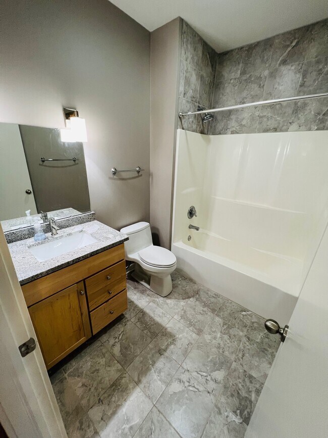 Foto del edificio - 2507 N Delaware St