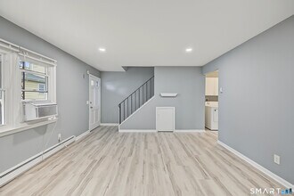 Building Photo - 151 Seaside Ave