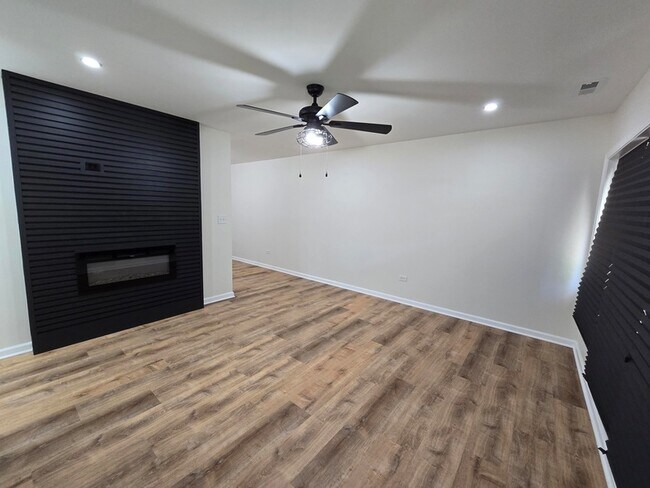 Foto del edificio - 5525 E 13th Pl