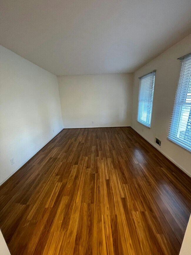 Foto del edificio - 3052 Robinson Rd NE