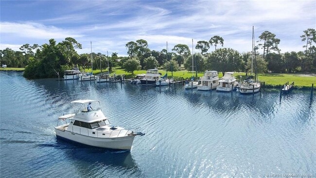 Building Photo - 2698 SW Versailles Terrace