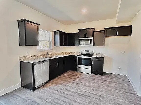 Foto del edificio - 719 Mill Creek Cir