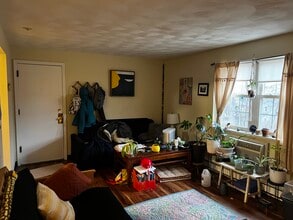 Building Photo - 740 Central St