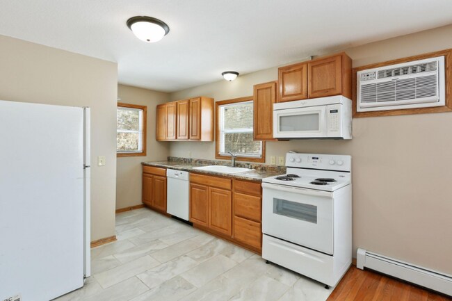 Building Photo - 27 97th Ave NW