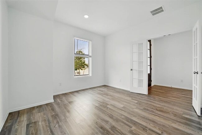 Building Photo - 2921 Eden Lk Ln