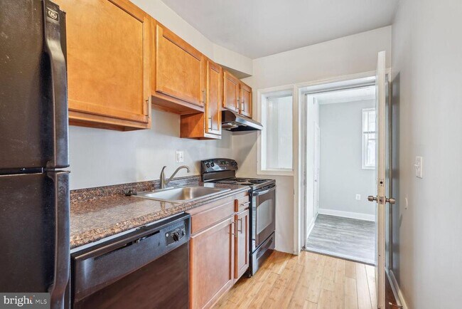 Foto del edificio - 1222 Meigs Pl NE