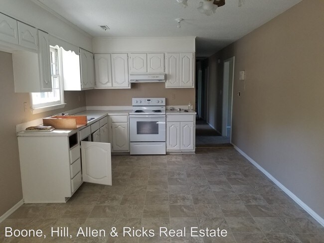 Building Photo - 4 br, 1.5 bath House - 144 Grange Street