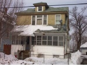 Primary Photo - 1016 Bellevue Ave