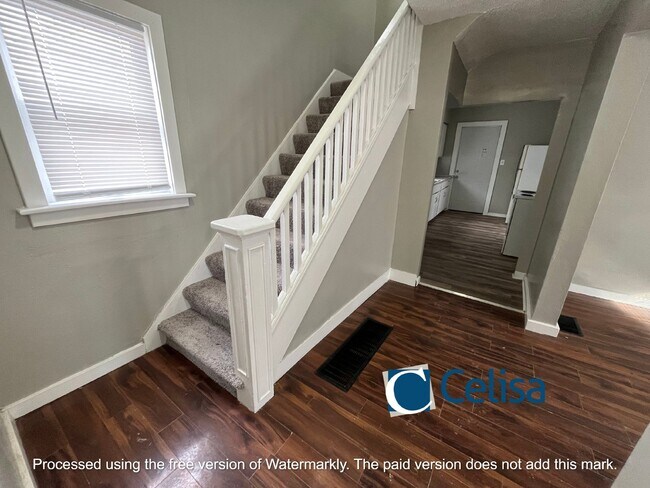 Building Photo - 4021 Avondale Dr