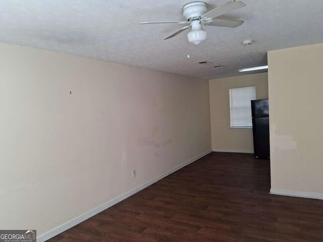 Foto del edificio - 209 E Wilson St