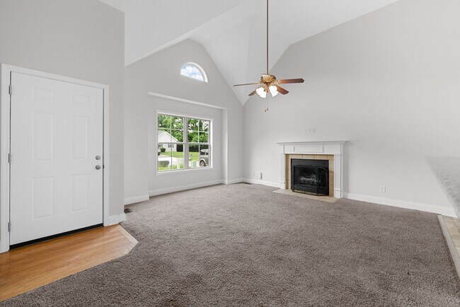 Foto del edificio - 3 Bedroom 2 Full Bath Home For Rent!