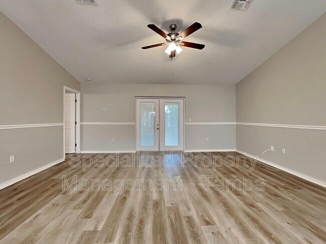 Building Photo - 12037 Cavern Rd
