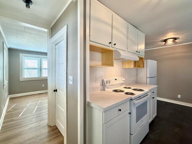 Foto del edificio - 716 Forest St