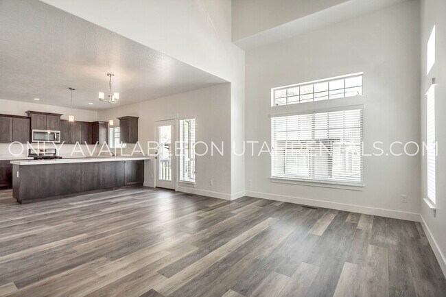 Foto del edificio - 1692 Aspen Loop