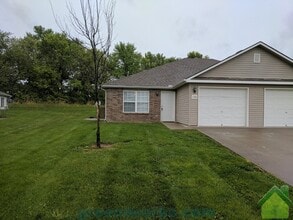 Building Photo - 1204 Fall Meadow Ln