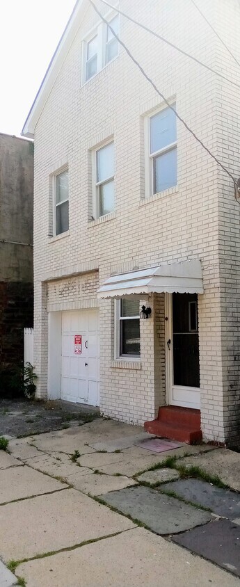 Foto principal - 540 N Terrace Ave