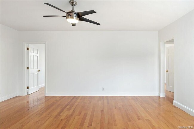 Building Photo - 1470 Leland Ave