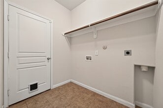 Building Photo - 15410 Grand Sage Dr