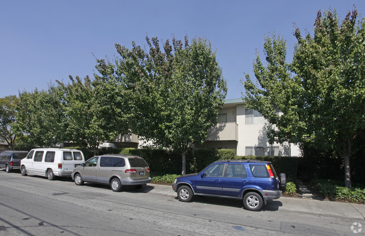 Building Photo - Curtner Apartments