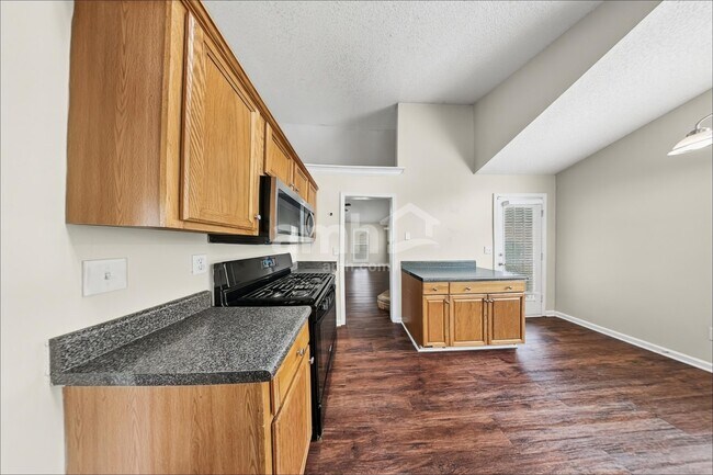 Foto del edificio - 172 Barrington Ln
