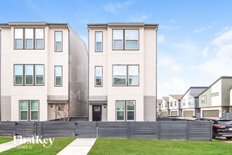 Building Photo - 18403 Idyllic Aly