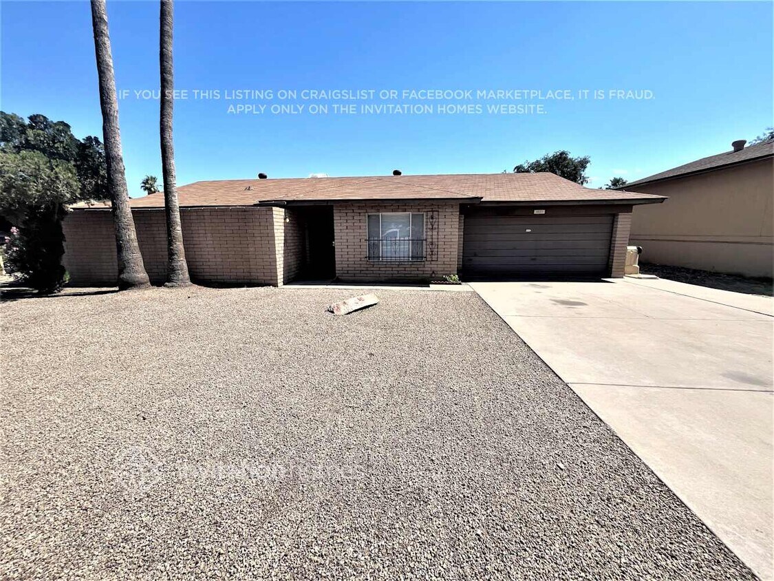 Primary Photo - 4607 W Orangewood Ave