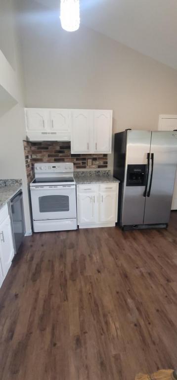 Foto del edificio - 3801 Horizon Place