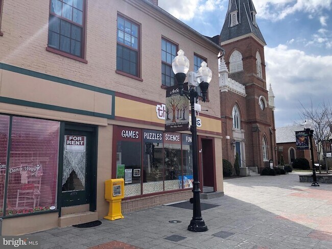 Foto del edificio - 104 S Loudoun St