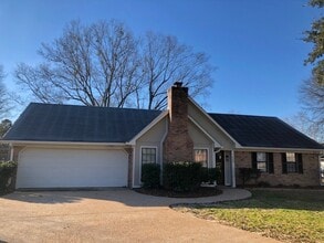 Building Photo - 709 Wildberry Pointe