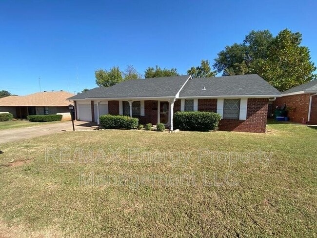 Building Photo - 6300 N Wildewood Dr