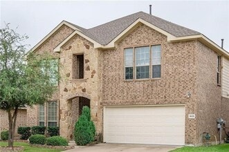 Building Photo - 9625 Starfire Dr