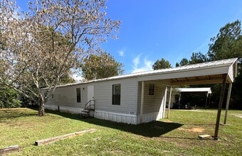 Building Photo - 5152 Hudson Dr
