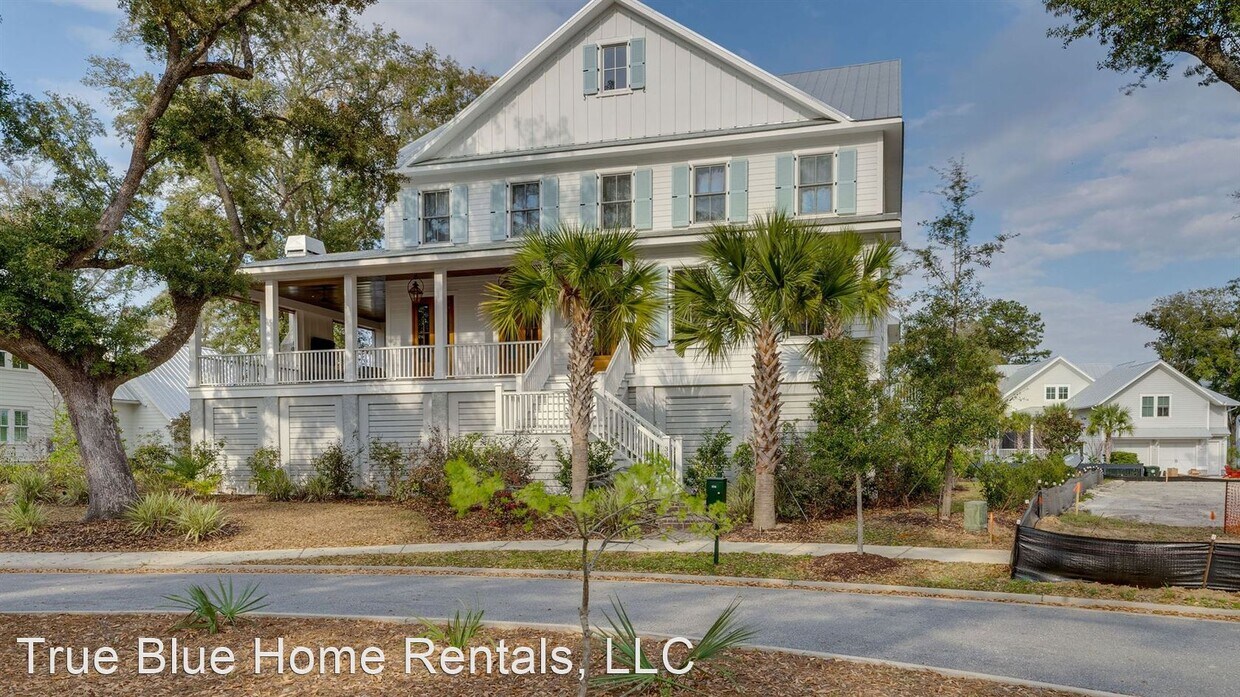 Primary Photo - 7 br, 5.5 bath House - 334 Chimney Back St...