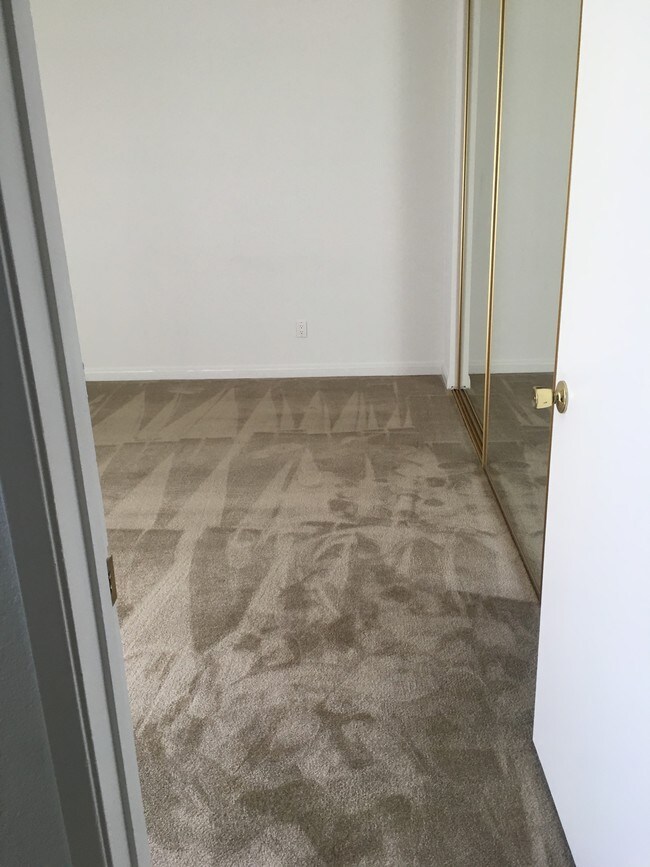 Glen Arbor Villas Apartments Los Angeles, CA