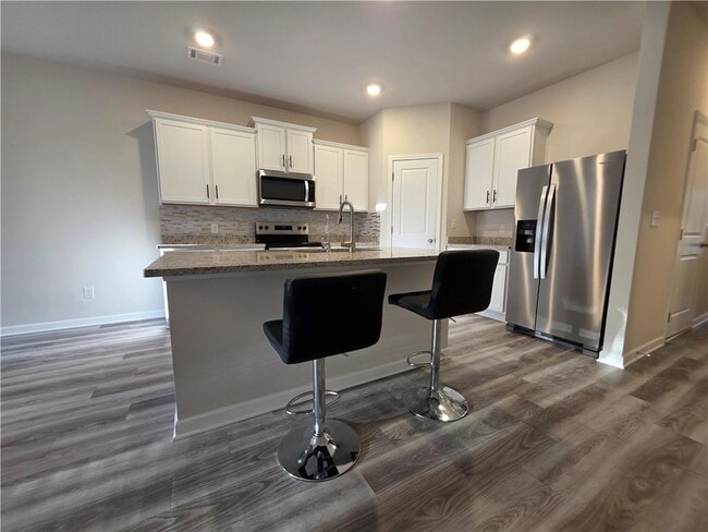 Building Photo - 4169 Oakwood Ter Ct