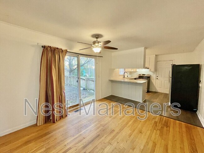 Foto del edificio - 3522 Thomas Dr