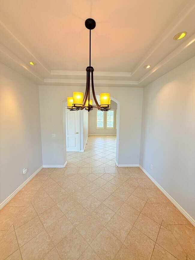 Foto del edificio - Spacious 4-bedroom, 3-bathroom home in New...