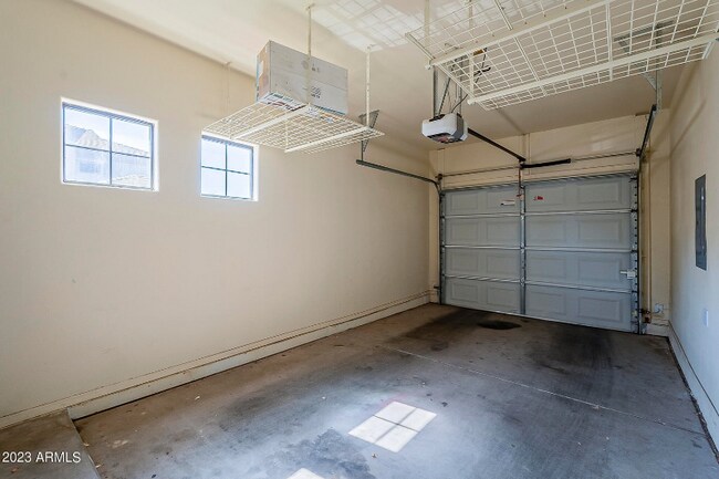 Foto del edificio - 4200 N 82nd St