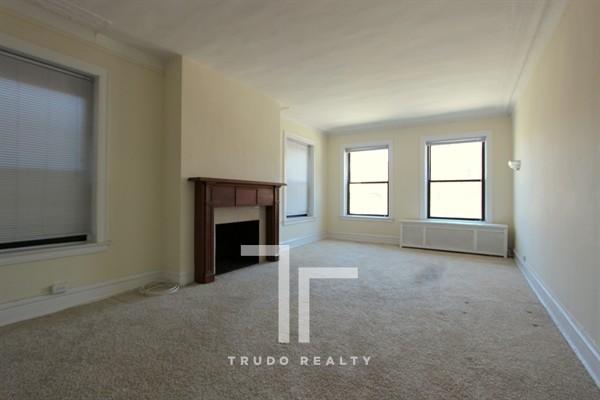 Foto principal - 451 W Melrose St