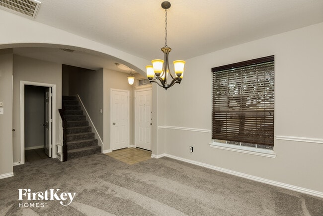 Building Photo - 1339 Lake Forest Dr
