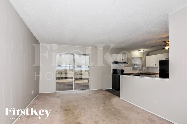 Foto del edificio - 14389 Wild Fox Ct
