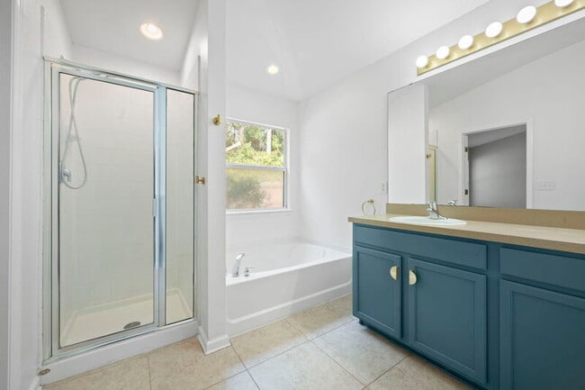 Building Photo - 843 Bonaparte Landing Ct