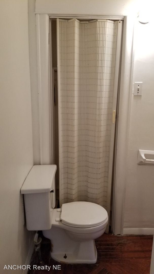 Foto del edificio - 3 br, 1.5 bath House - 5257 Roosevelt Blvd.