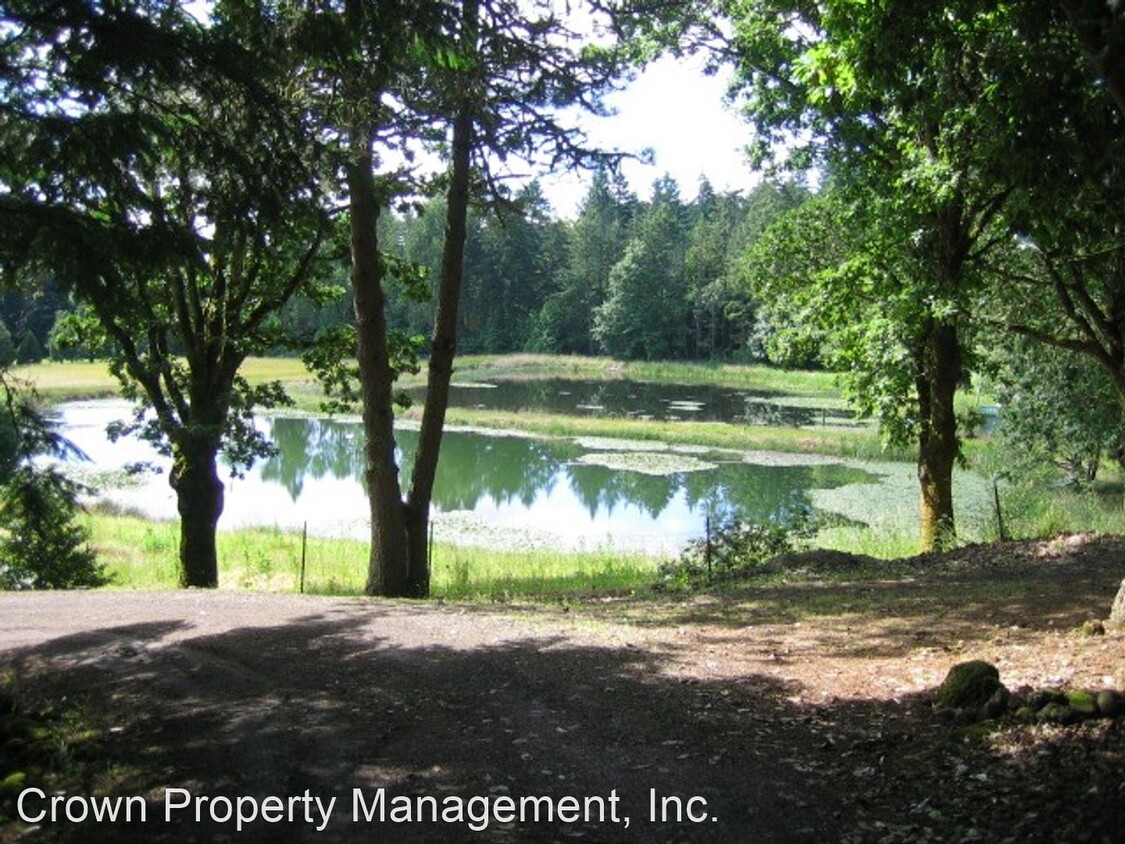 Foto principal - 3956 Orchard Heights Rd NW