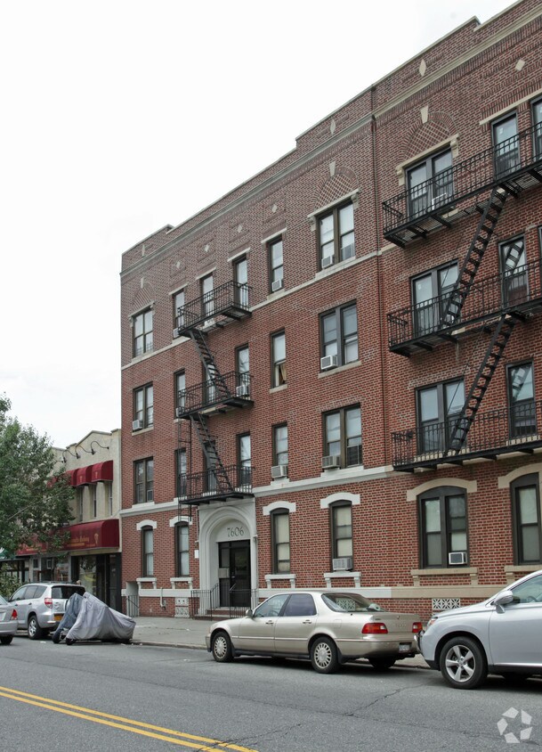 Building Photo - 7606 17th Ave