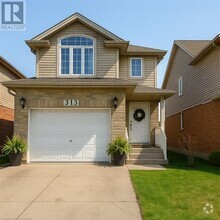 Building Photo - 313 Featherstone Crescent
